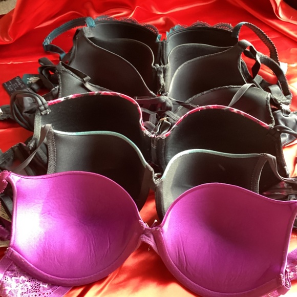 Lot of Bras Victoria’s Secret - Picture 2 of 12